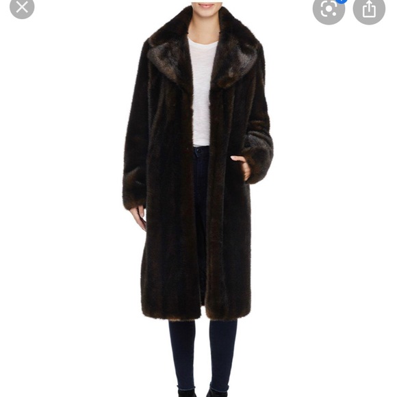 faux fur coat long length, worn only once. - Picture 3 of 6